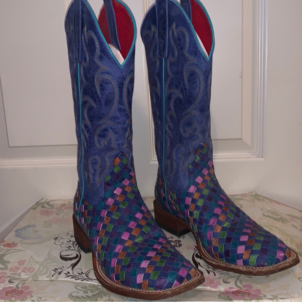 7.5 Macie Bean Roper boots